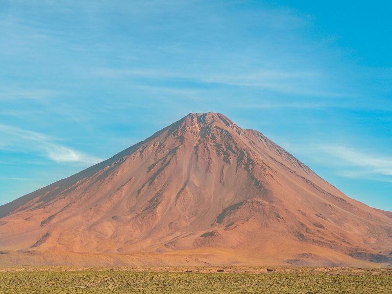 Vulcão Licancabur no Deserto do Atacama
