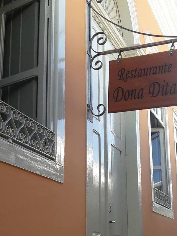Onde comer em Cunha fachada restaurante Dona Dita