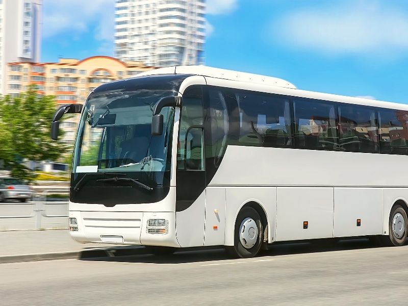 Voo conexão atrasado - Direito de continuar a viagem por putro meio de transporte